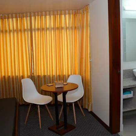 Los Angeles Stay Inn Quito Exterior photo