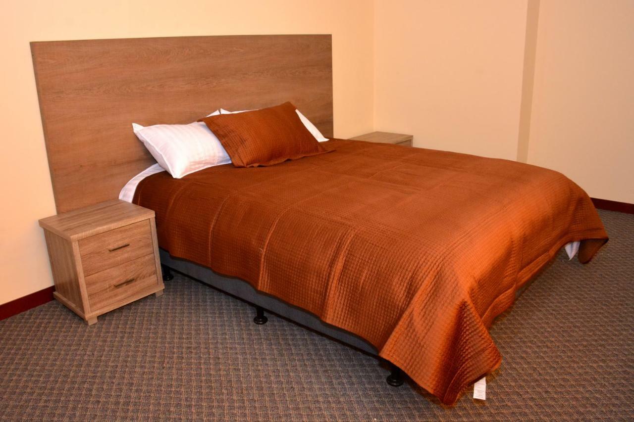 Angeles Apartahotel 2*