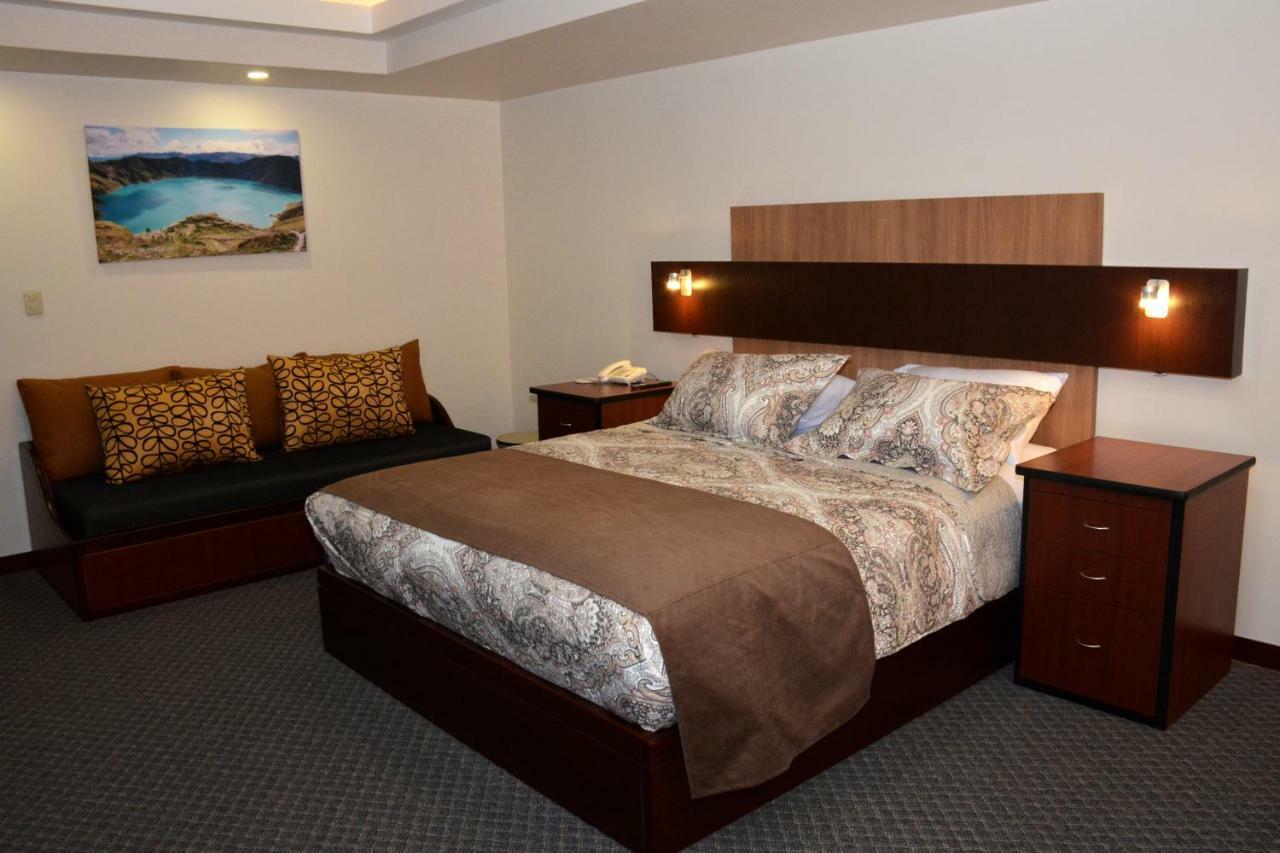 Angeles Aparthotel